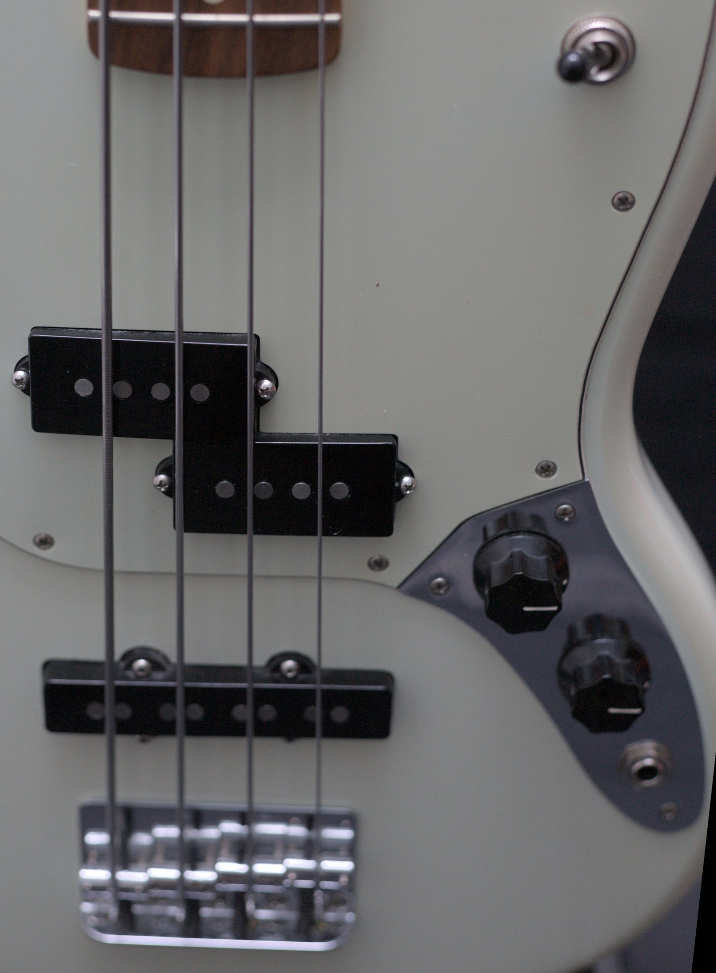 Fender Offset Series Mustang Bass PJ - Sonic Blue w/ La Bella Flatwounds