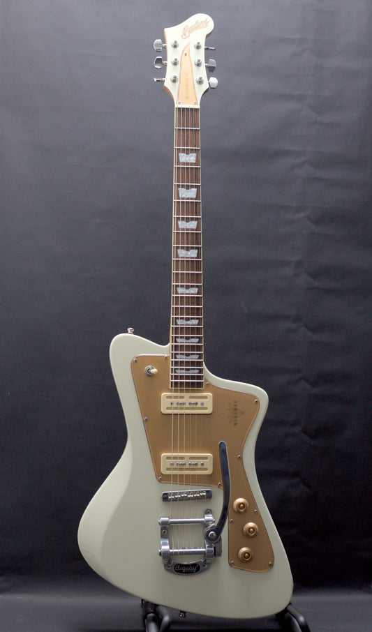 Baum Wingman Original Series with Bigsby 2022 - Vintage White