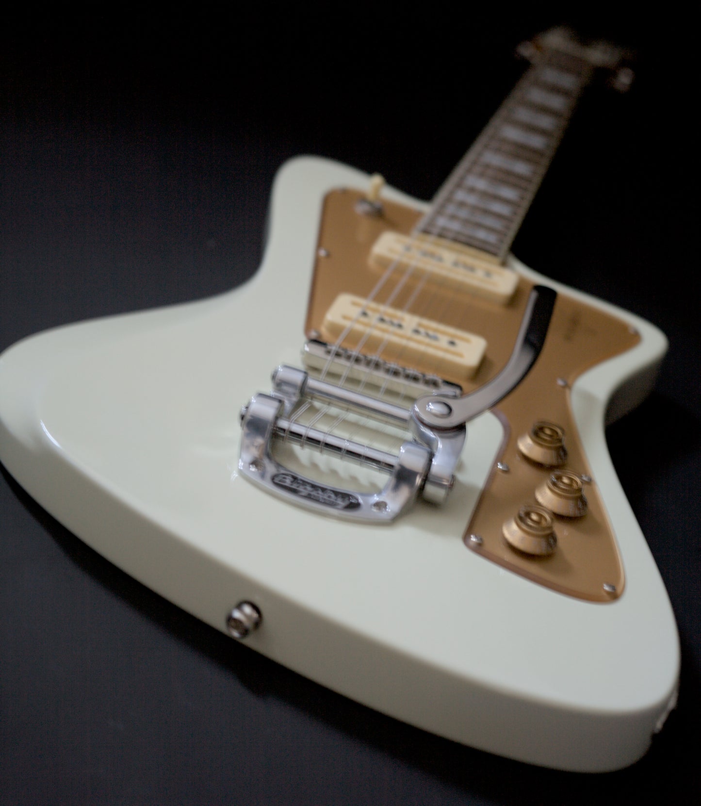 Baum Wingman Original Series with Bigsby 2022 - Vintage White