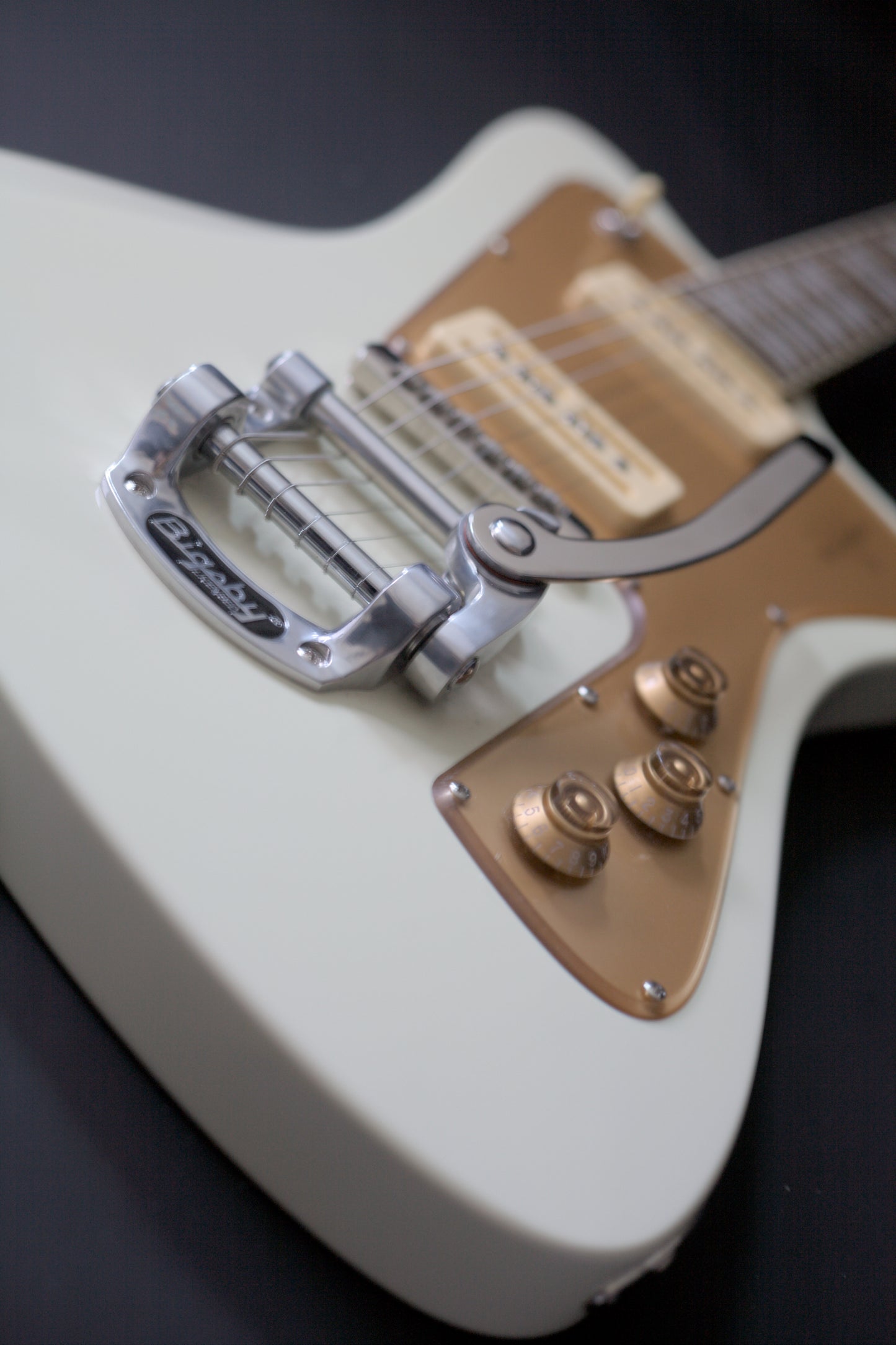 Baum Wingman Original Series with Bigsby 2022 - Vintage White