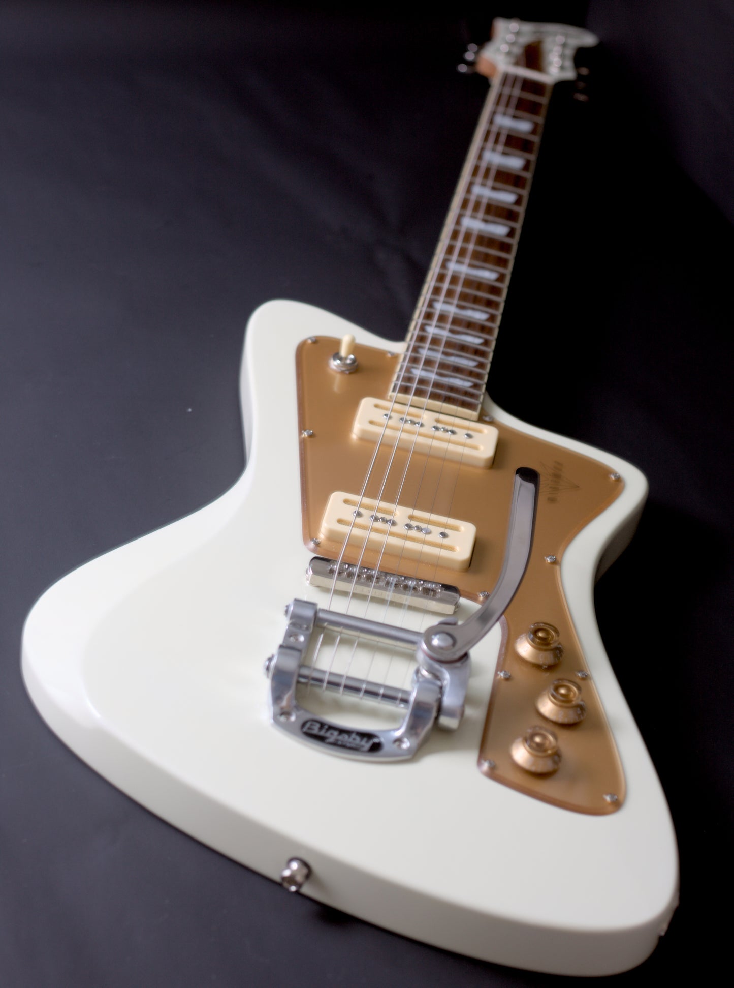 Baum Wingman Original Series with Bigsby 2022 - Vintage White