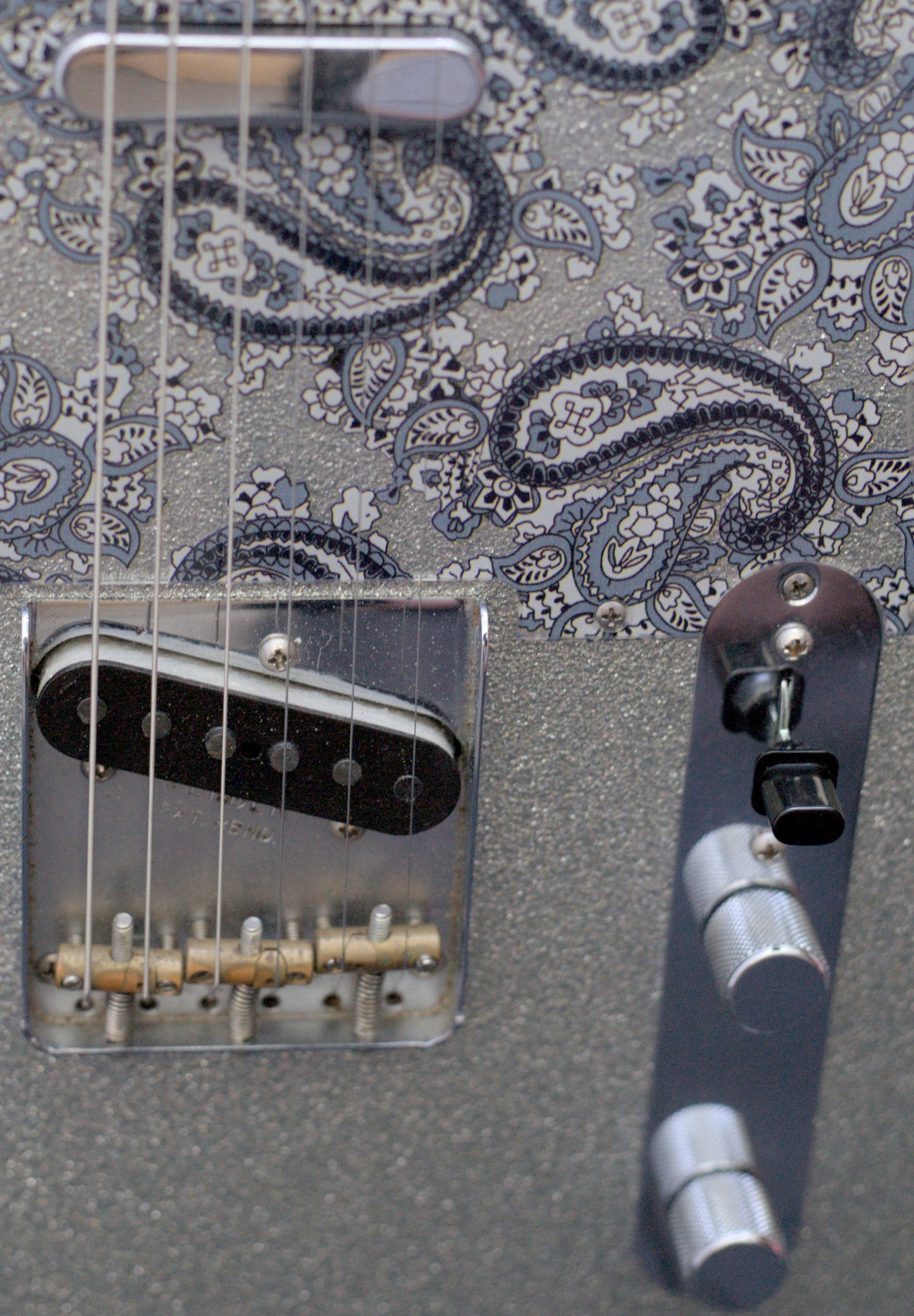 Fender Brad Paisley Road Worn Telecaster, Silver Sparkle, 2017 - 5.95lbs