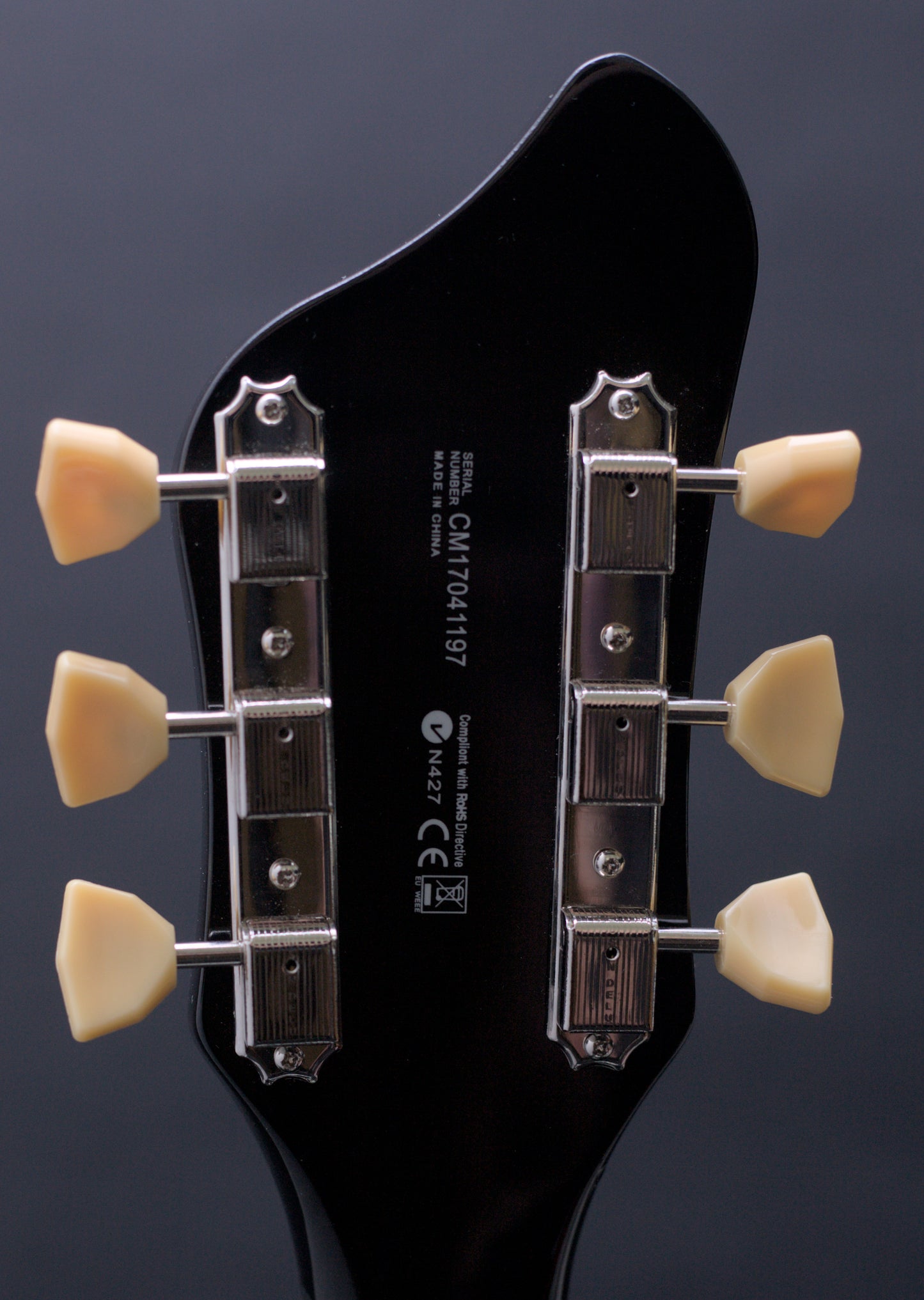 Supro Americana Series Martinique Deluxe 1593 Vibrato - Ermine White