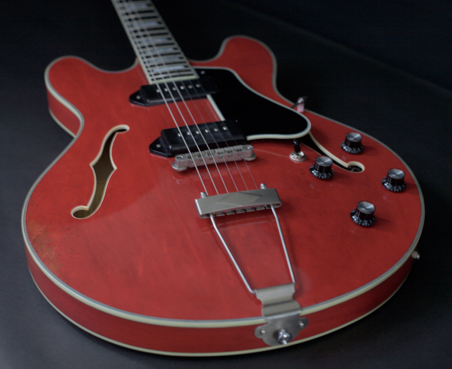 Eastman T64/V-RD Thinline 2022- Antique Red Varnish - MINT