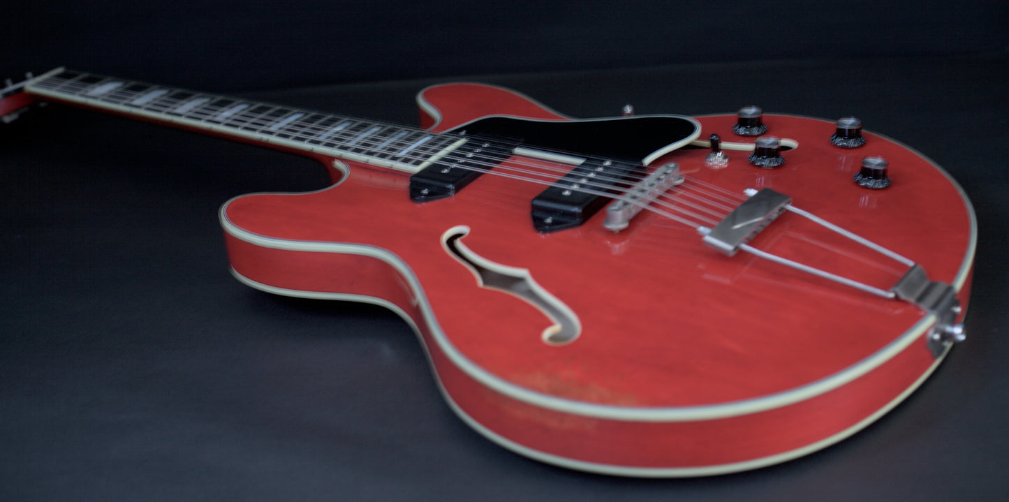 Eastman T64/V-RD Thinline 2022- Antique Red Varnish - MINT