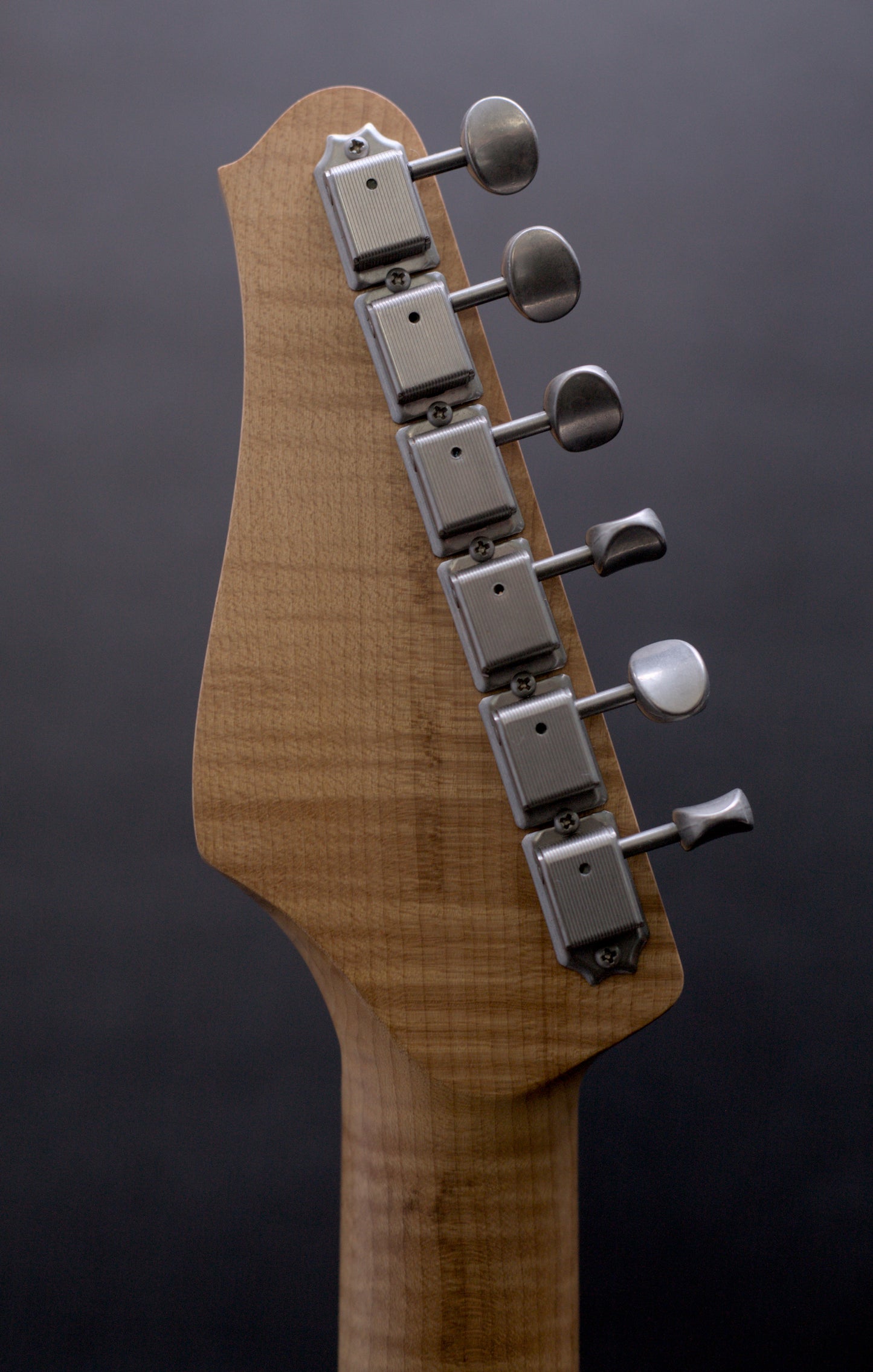 Seth Baccus Shoreline JM H90, Roasted Flame Maple Neck, Aged Nitro Shell Pink