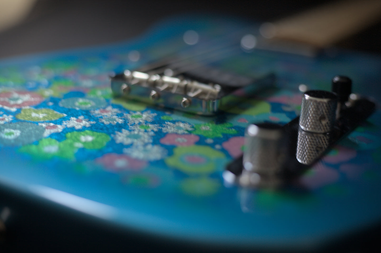 Fender TL-69 Blue Flowers Telecaster 2014, Made In Japan in hard case
