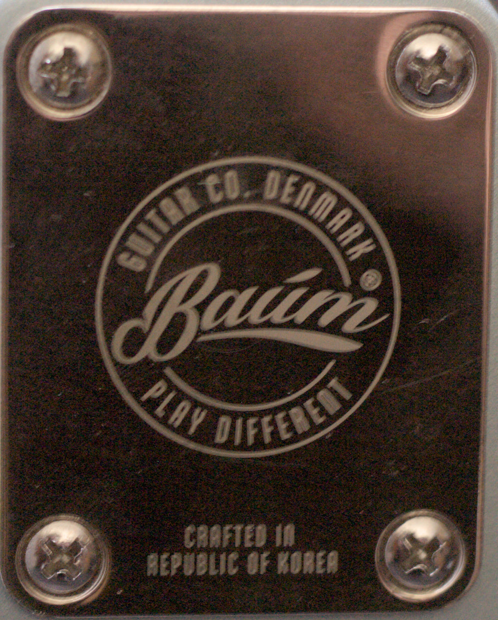 Baum Original Series Wingman w. Bigsby; Ocean Mist - First Batch Serial no. 112