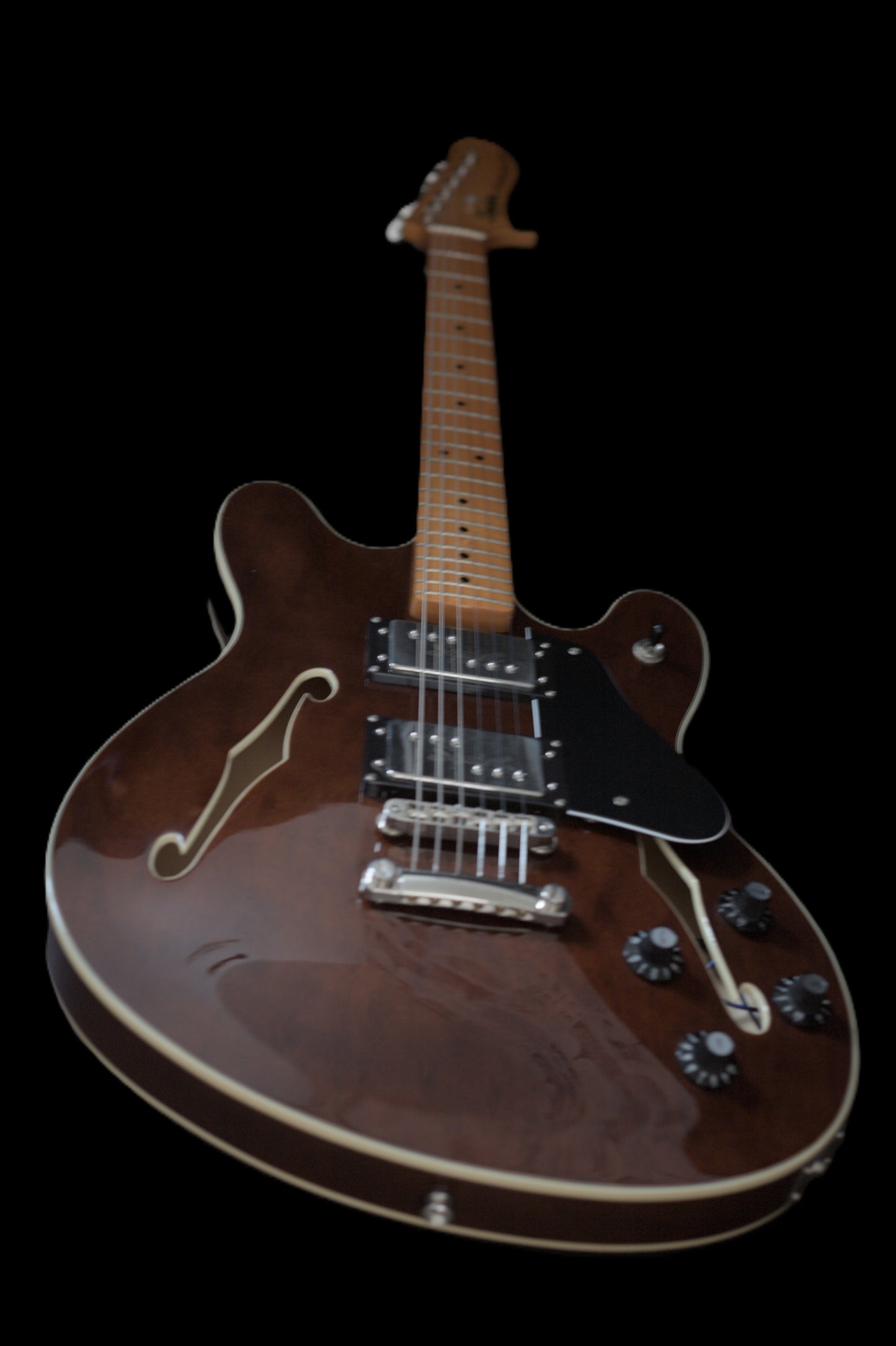Squier Classic Vibe Starcaster - Walnut