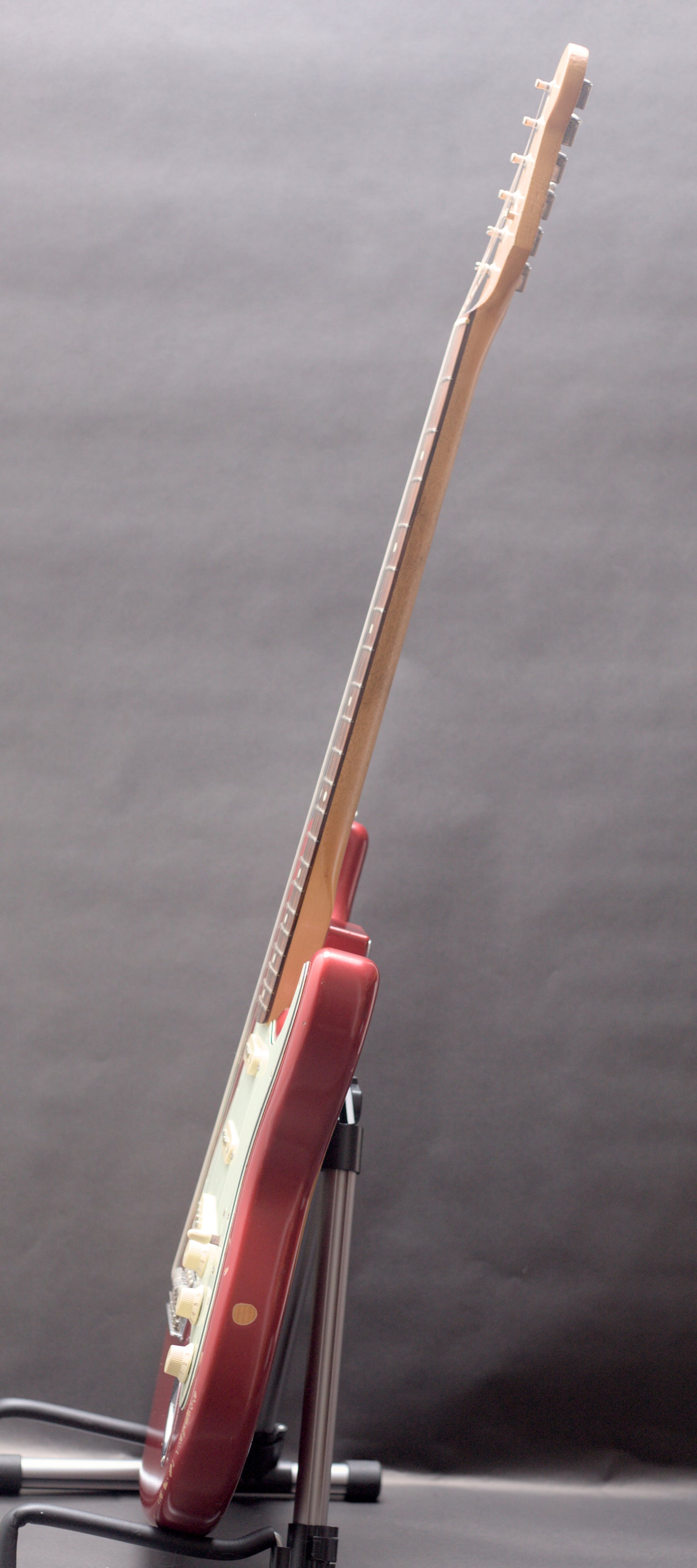 Fender FSR Road Worn '60s Stratocaster 2020 - Candy Apple Red w/ case