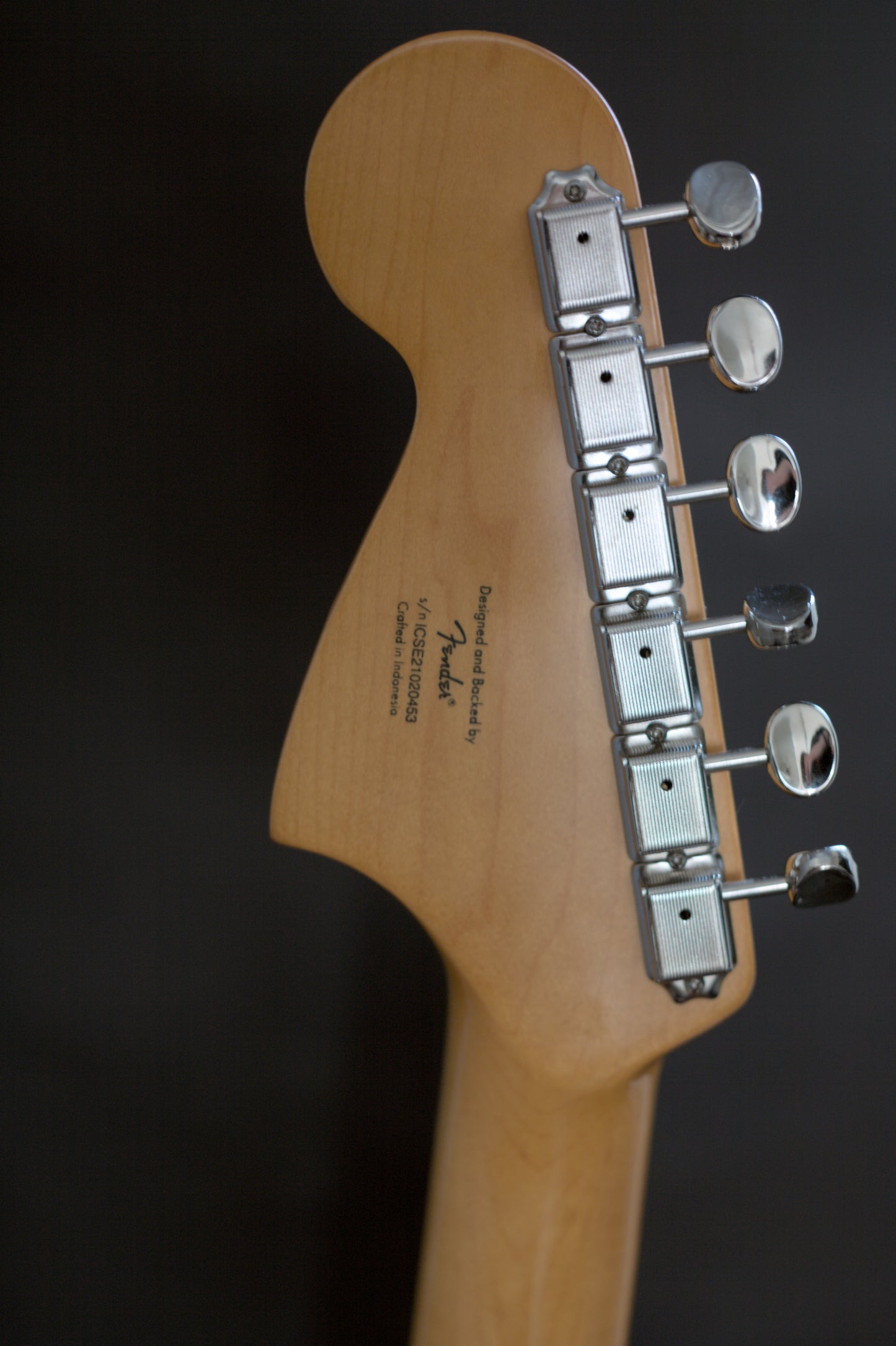 Squier FSR Classic Vibe '60s Jaguar, Shell Pink w/ matching headstock, Mint Condition, w/ Fender Gig Bag