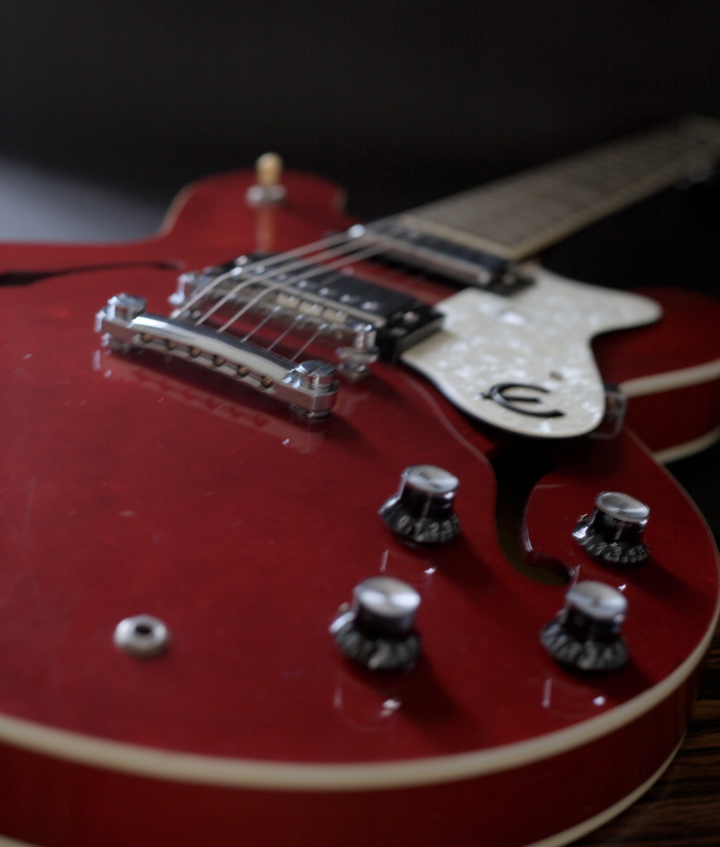 Epiphone Noel Gallagher Signature Supernova, Cherry