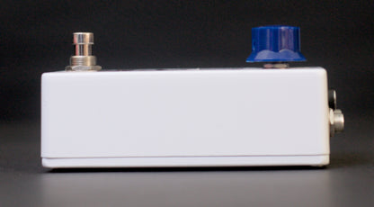 Funny Little Boxes Caught By The Fuzz Distortion Pedal - Supergrass Drive Sounds