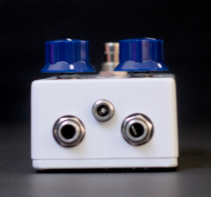 Funny Little Boxes Caught By The Fuzz Distortion Pedal - Supergrass Drive Sounds