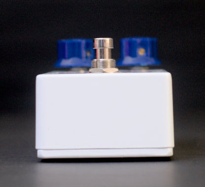 Funny Little Boxes Caught By The Fuzz Distortion Pedal - Supergrass Drive Sounds