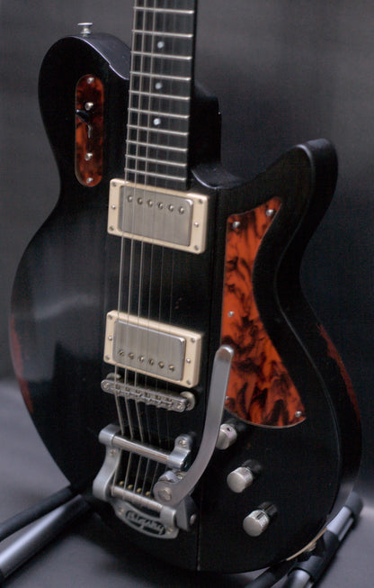 Eastman Juliet /v-B-BK Bigsby - Black Antique Varnish (7.7lbs)