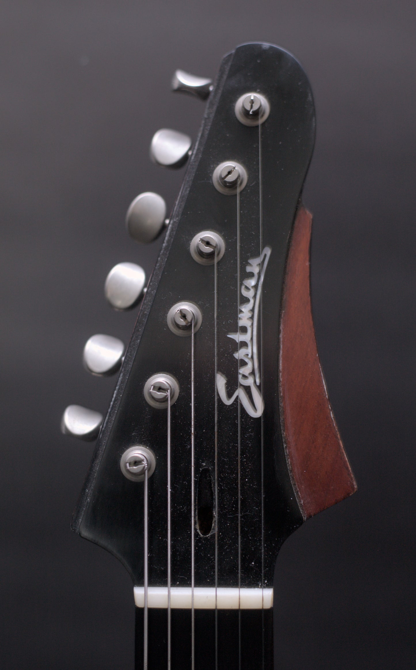 Eastman Juliet /v-B-BK Bigsby - Black Antique Varnish (7.7lbs)