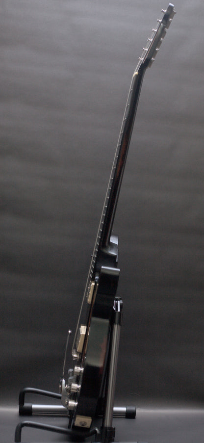 Eastman Juliet /v-B-BK Bigsby - Black Antique Varnish (7.7lbs)