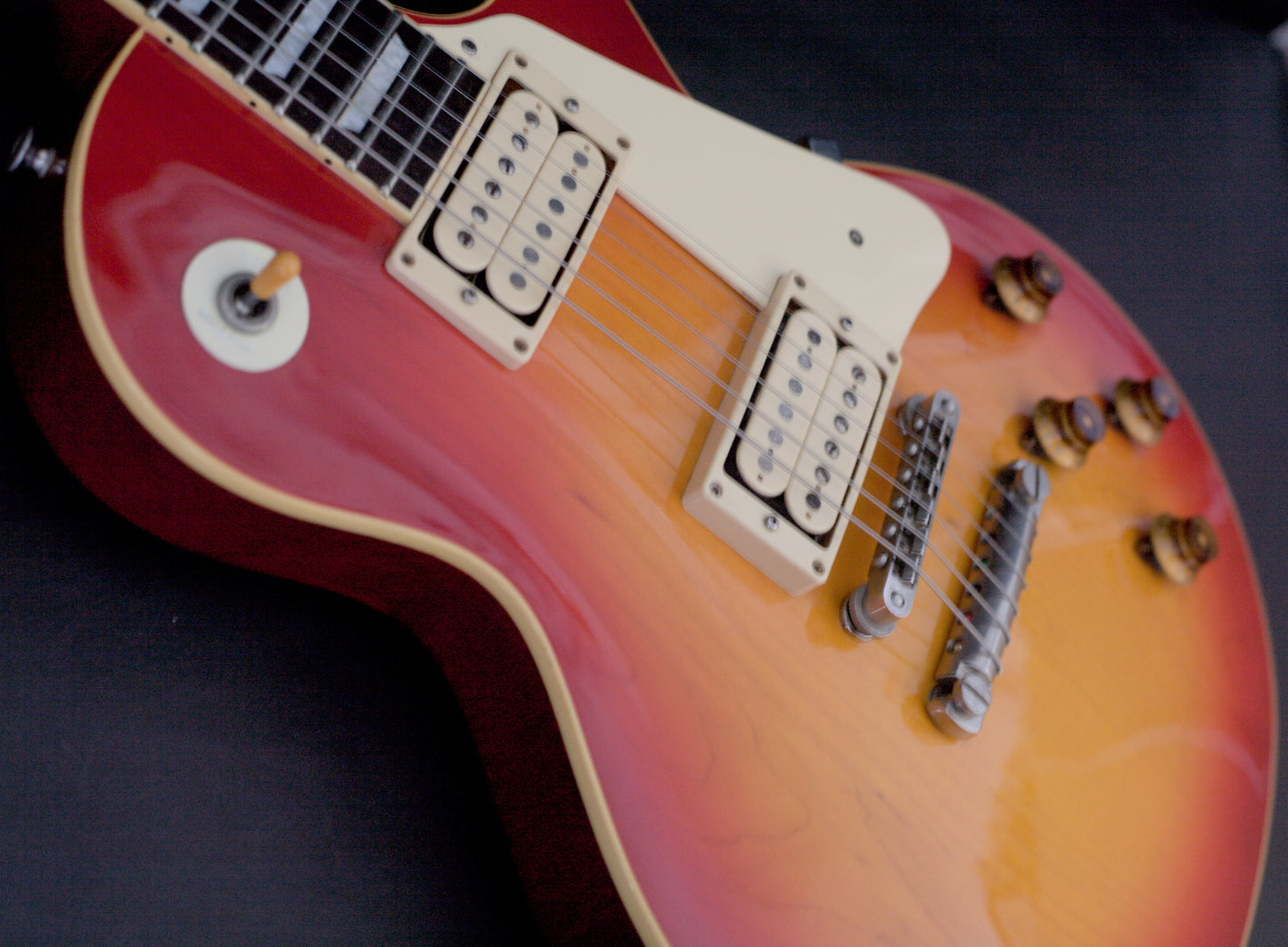 1985 Tokai Japan Love Rock LS-50 OS Vintage Cherry Sunburst w/ gigbag