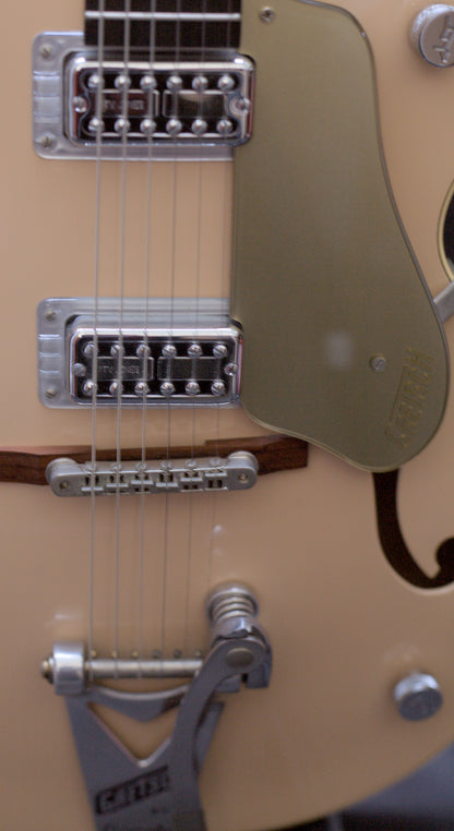 Gretsch G6118T-LTV 125th Anniversary – Jaguar Tan – 2011 - Mint Condition – OHSC & Case Candy
