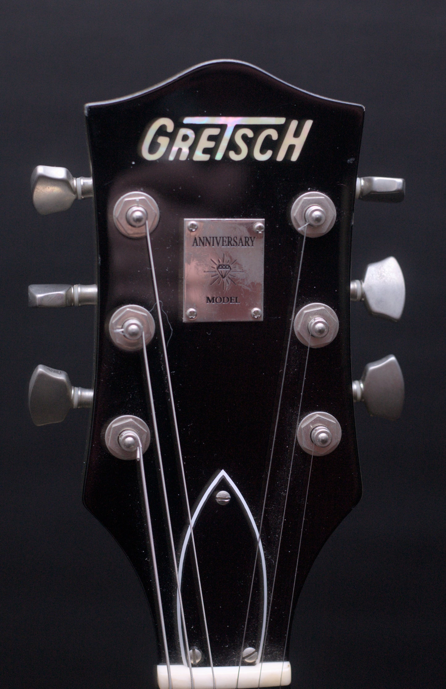Gretsch G6118T-LTV 125th Anniversary – Jaguar Tan – 2011 - Mint Condition – OHSC & Case Candy
