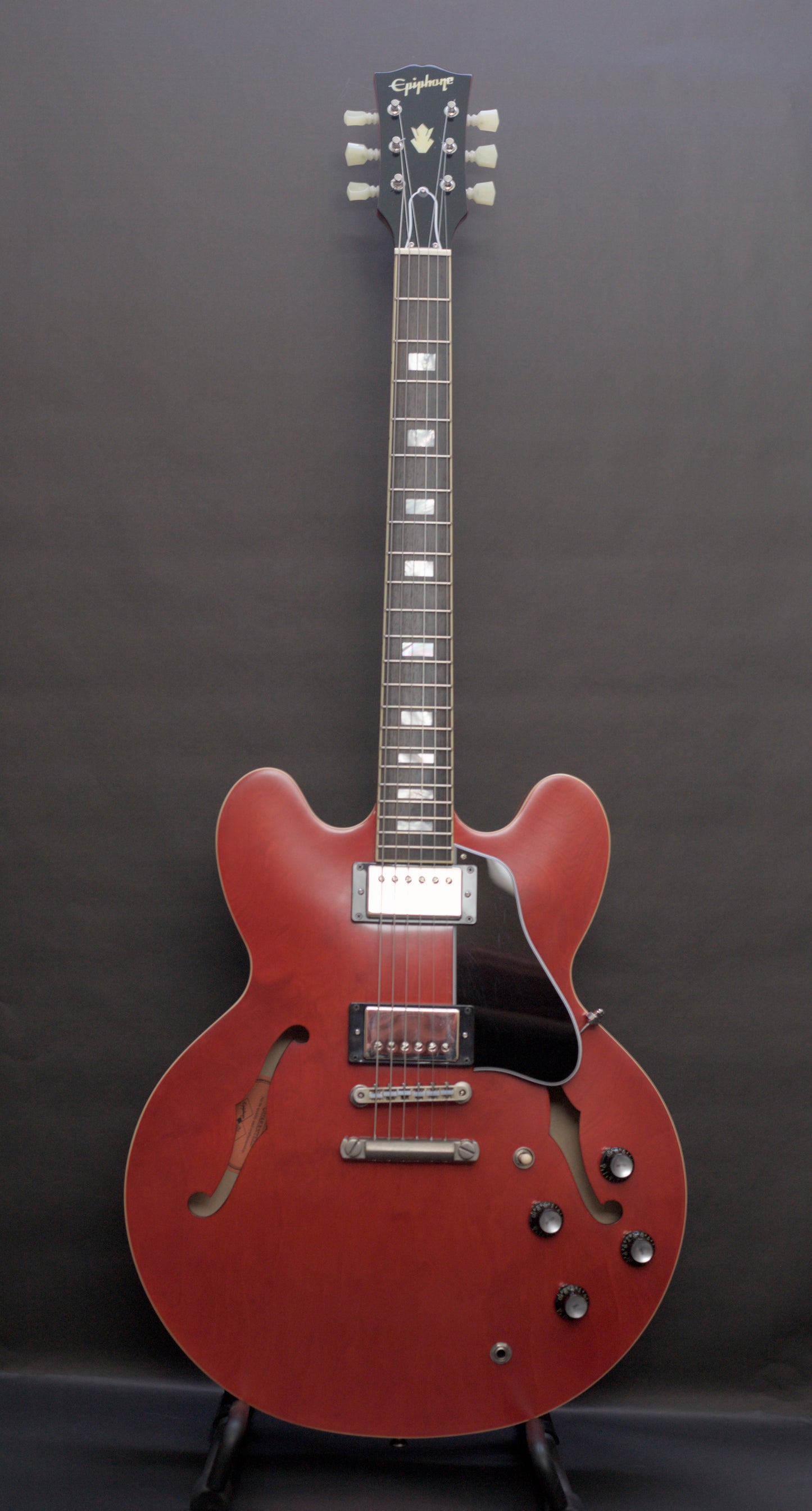 Epiphone Inspired by Gibson Custom 1962 ES-335 Reissue – Sixties Cherry