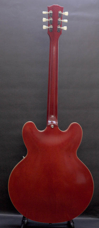 Epiphone Inspired by Gibson Custom 1962 ES-335 Reissue – Sixties Cherry