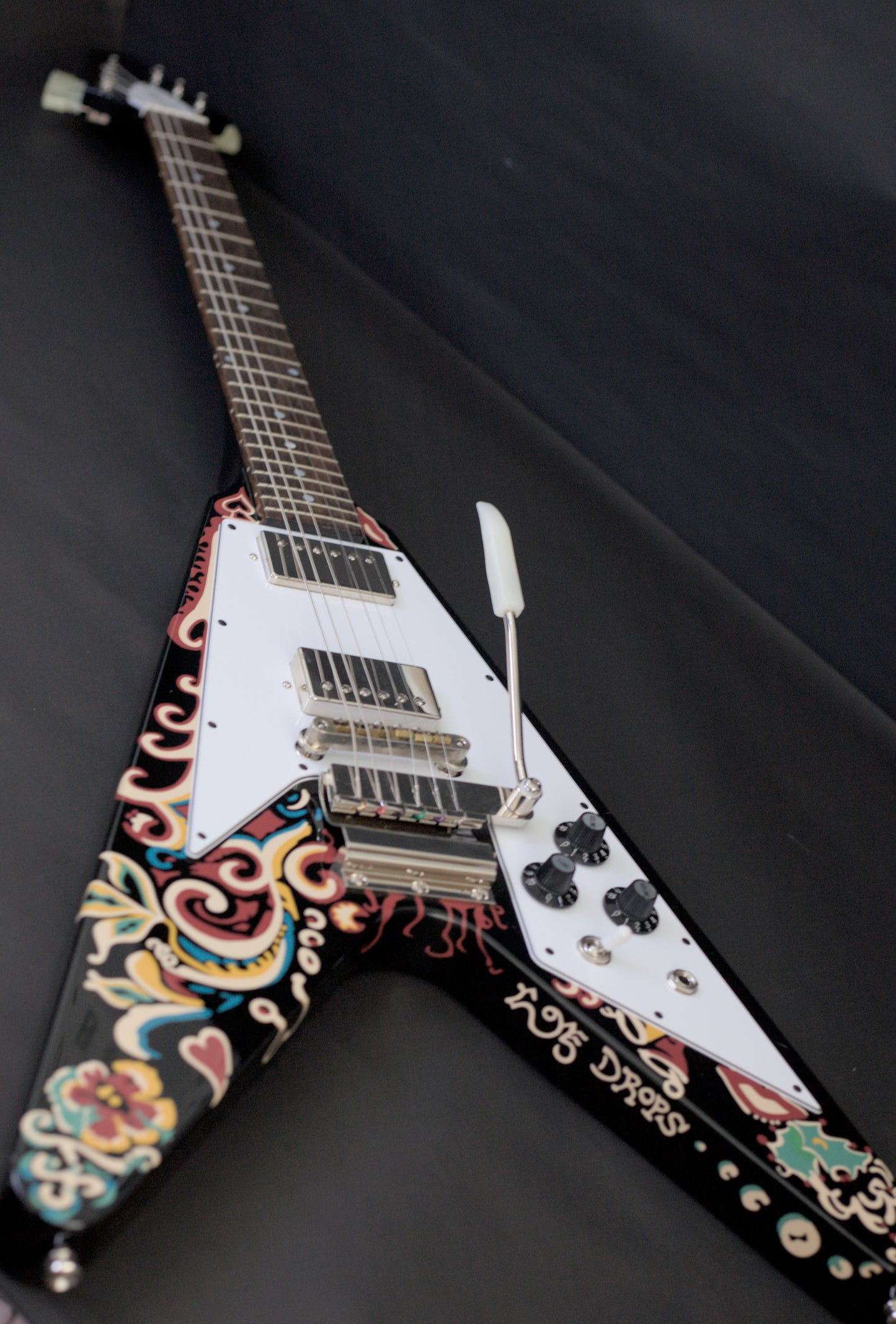 Epiphone Jimi Hendrix Signature "Love Drops" Flying V