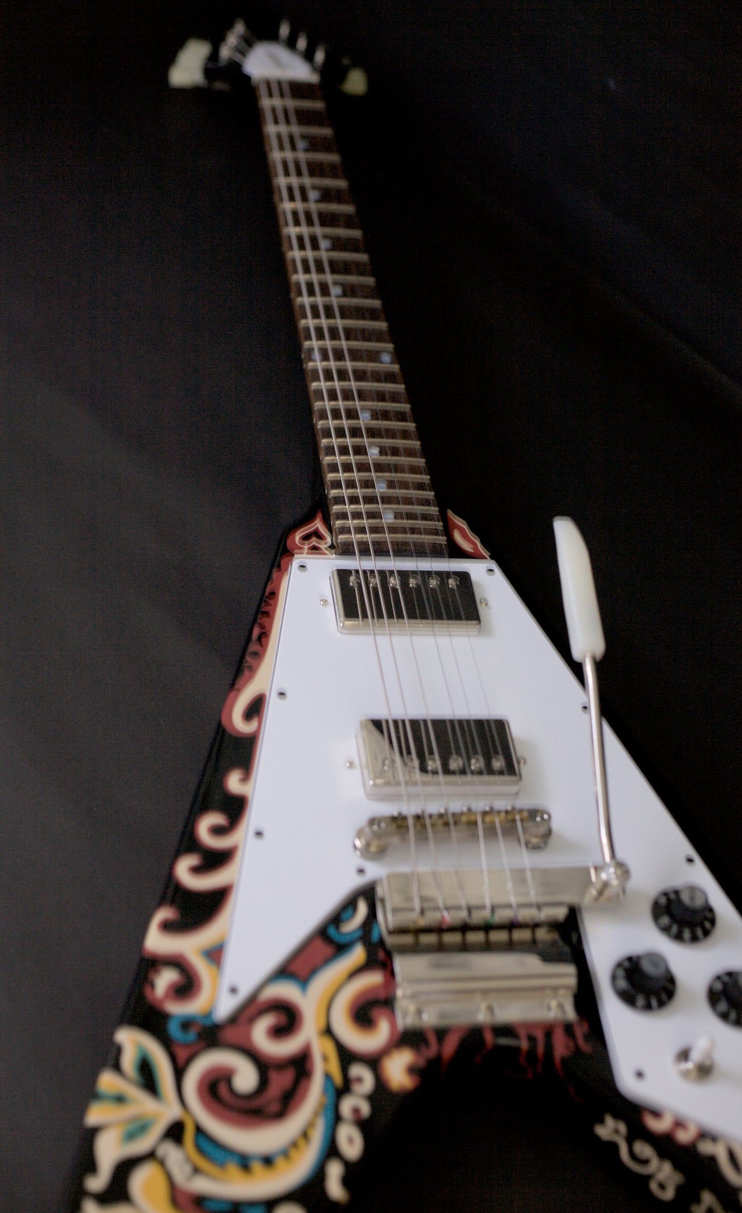 Epiphone Jimi Hendrix Signature "Love Drops" Flying V