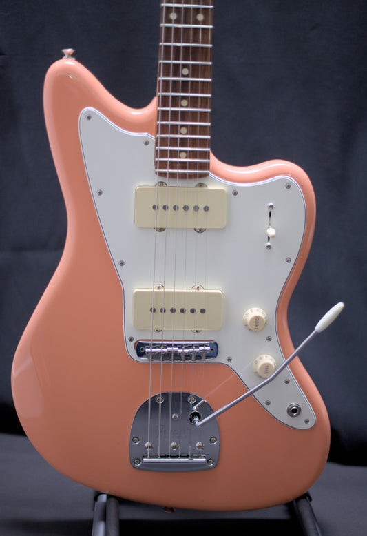 Fender Limited Edition Player Jazzmaster, Pacific Peach - MINT!