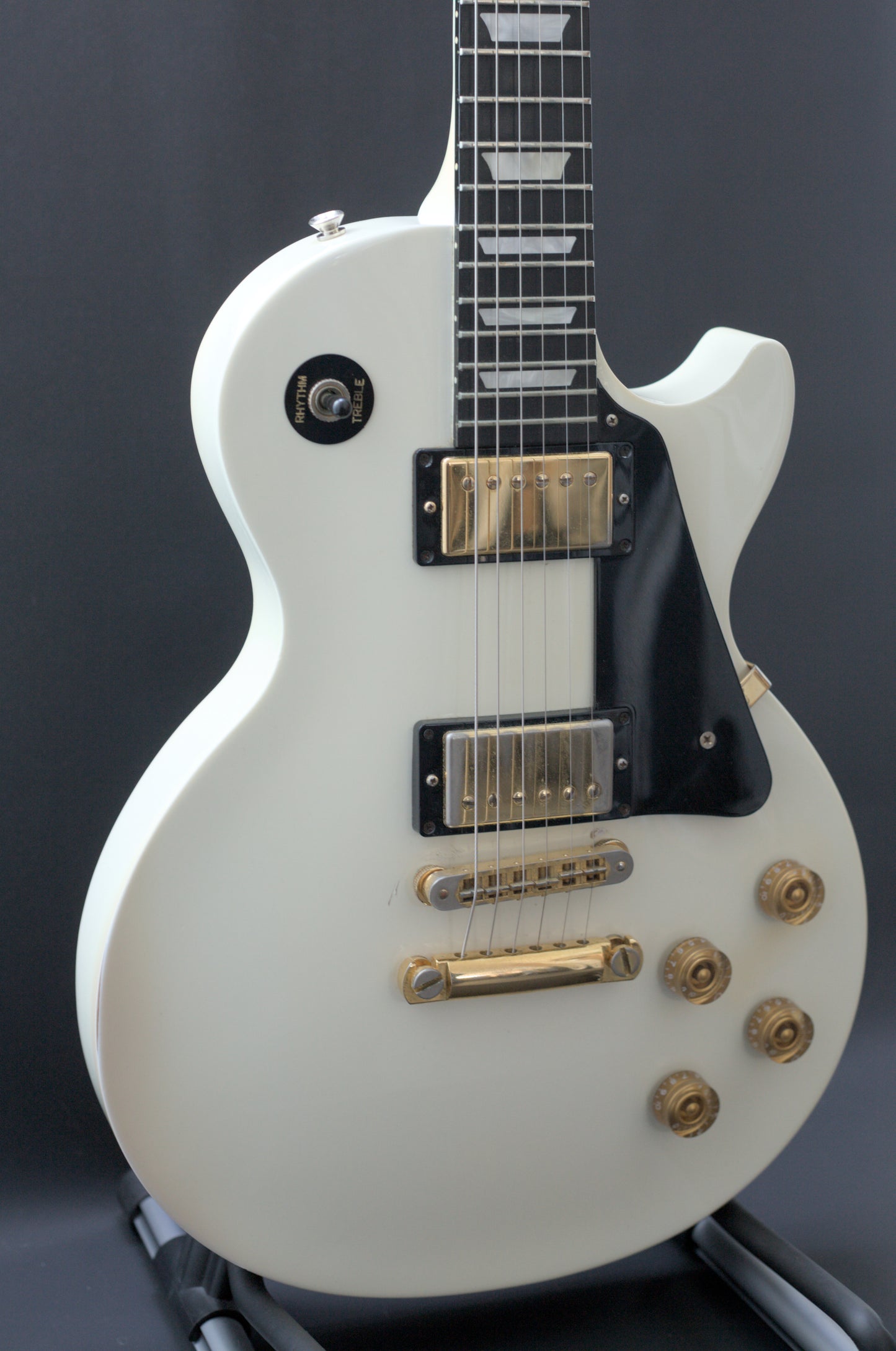 Gibson Les Paul Studio 2006. Alpine White with Ebony fingerboard