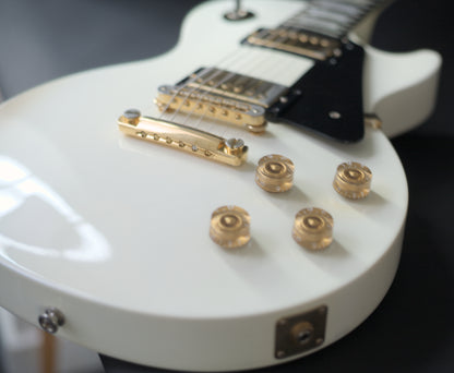 Gibson Les Paul Studio 2006. Alpine White with Ebony fingerboard