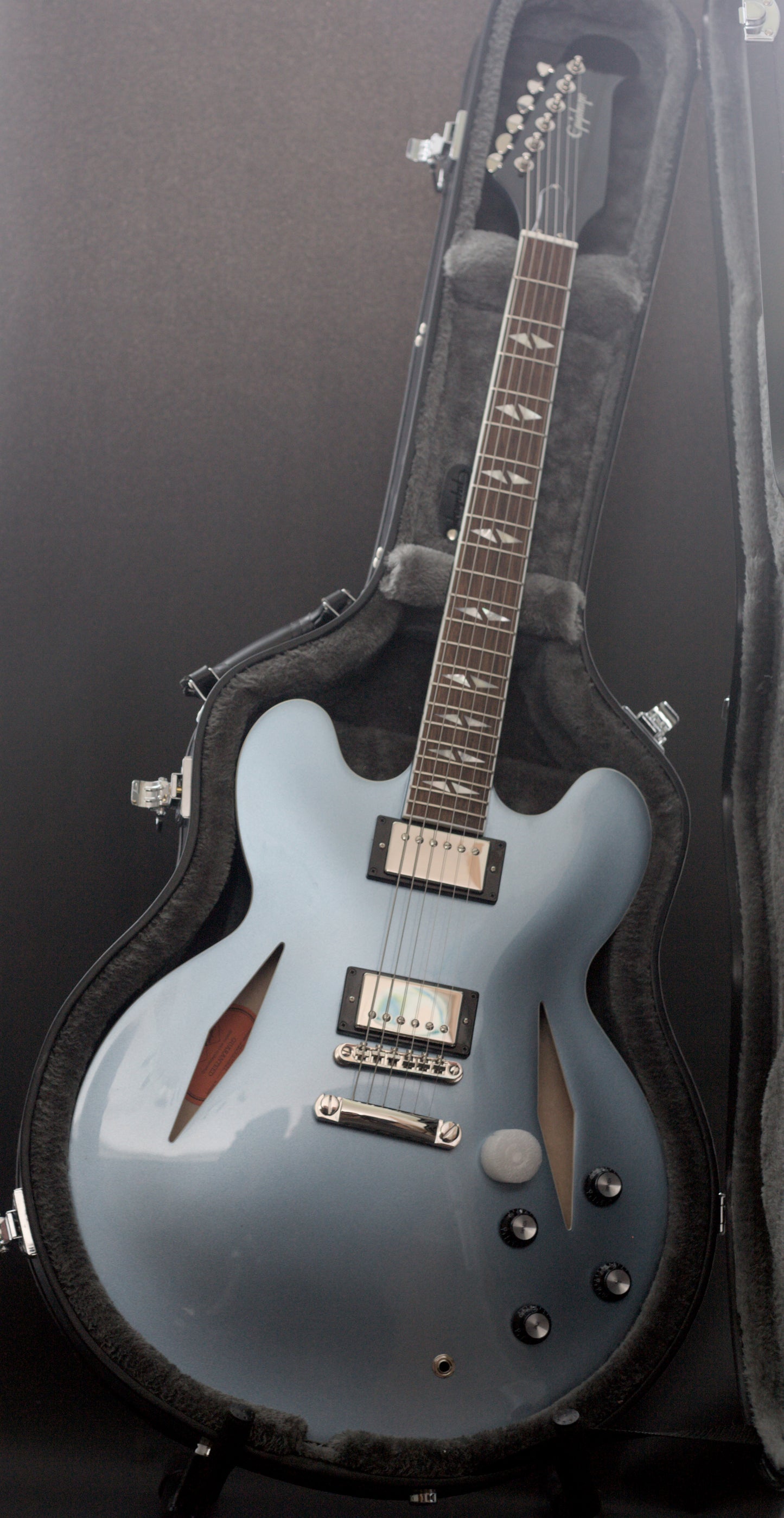 Epiphone Dave Grohl Signature DG-335, Pelham Blue - MINT