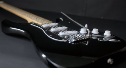 G&L Tribute Series Legacy with Maple Fretboard, Gloss Black