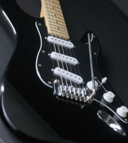 G&L Tribute Series Legacy with Maple Fretboard, Gloss Black