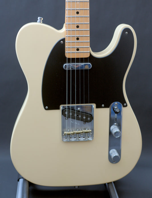 Fender Classic Player Baja Telecaster, Desert Sand - EXCELLENT CONDITION!