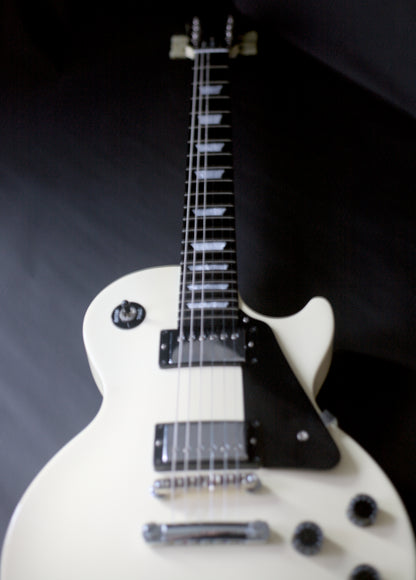 Gibson Les Paul Studio with Ebony Fretboard, Alpine White, 2008