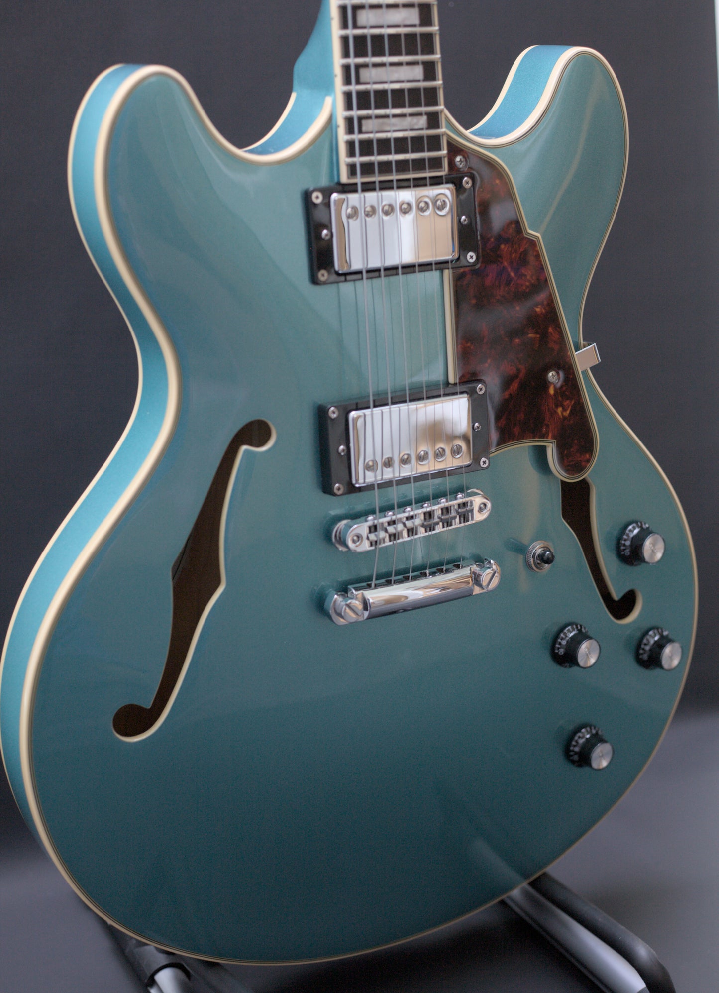 D'Angelico Premier DC Semi- Hollow, Ocean Metallic