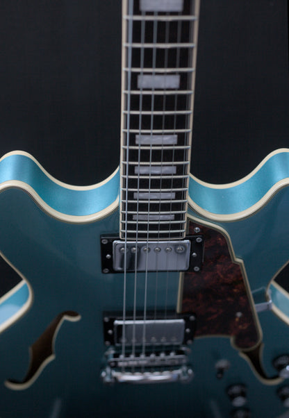 D'Angelico Premier DC Semi- Hollow, Ocean Metallic