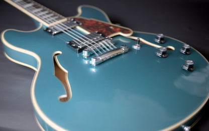 D'Angelico Premier DC Semi- Hollow, Ocean Metallic