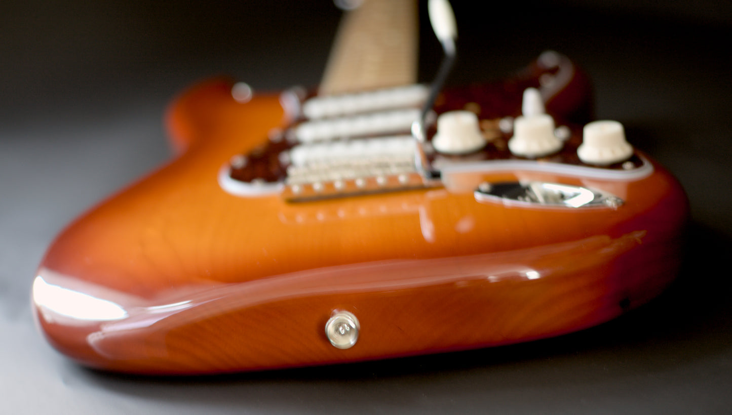 Fender Player Stratocaster with Fat 50 pickups, Tobacco Sunburst w/ hard case