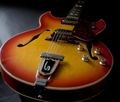 Late 60s/ Early 70s MIJ Shaftesbury Barney Kessel 3264 Hollow-Body