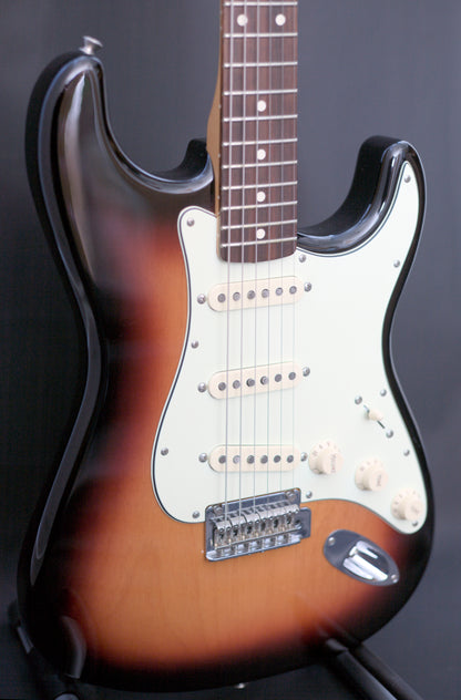 Fender Classic Player '60s Stratocaster with Rosewood Fretboard 2015 - 3-Color Sunburst