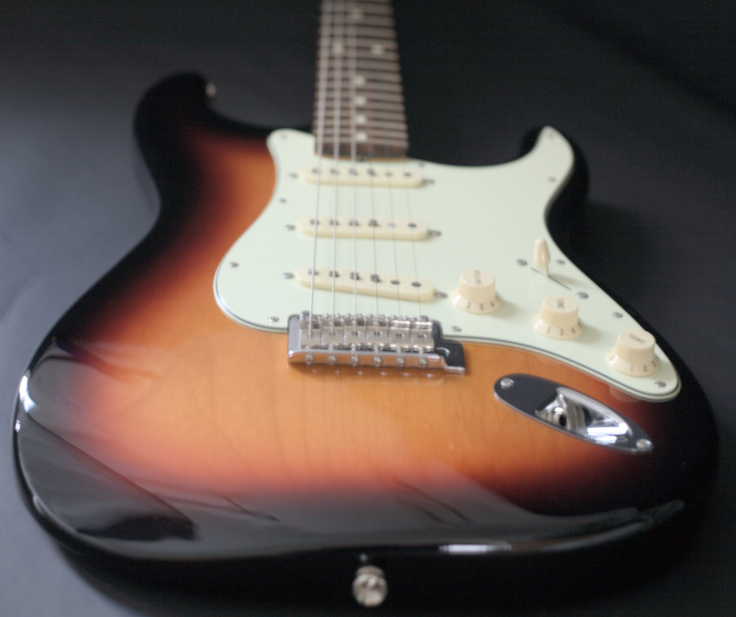 Fender Classic Player '60s Stratocaster with Rosewood Fretboard 2015 - 3-Color Sunburst