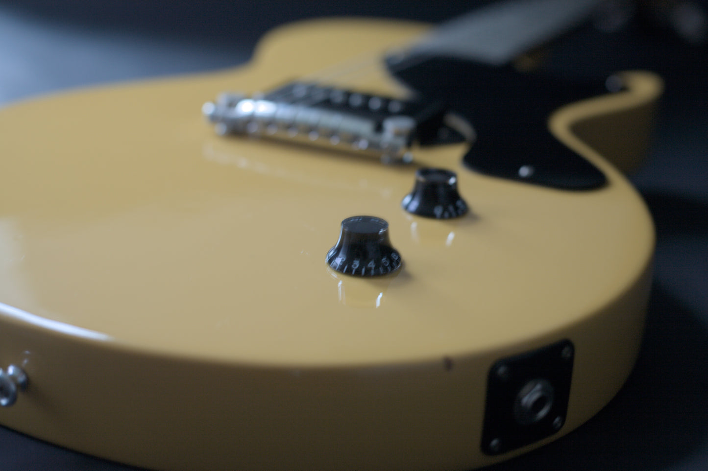 Gibson Les Paul Junior 2011, TV Yellow