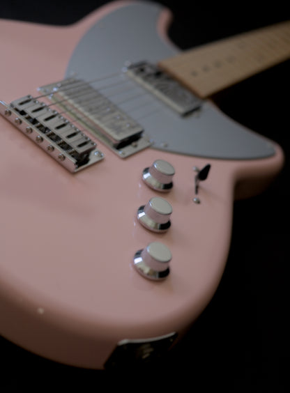 Reverend Billy Corgan Signature Z-One - Orchid Pink + hard case- MINT CONDITION