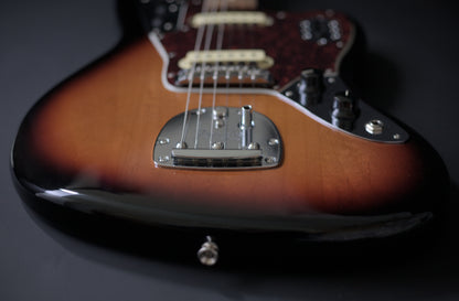 Fender Vintera '60s Jaguar 2021 - 3 Colour Sunburst