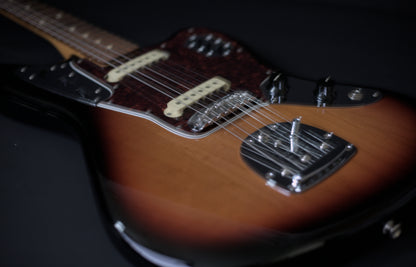 Fender Vintera '60s Jaguar 2021 - 3 Colour Sunburst