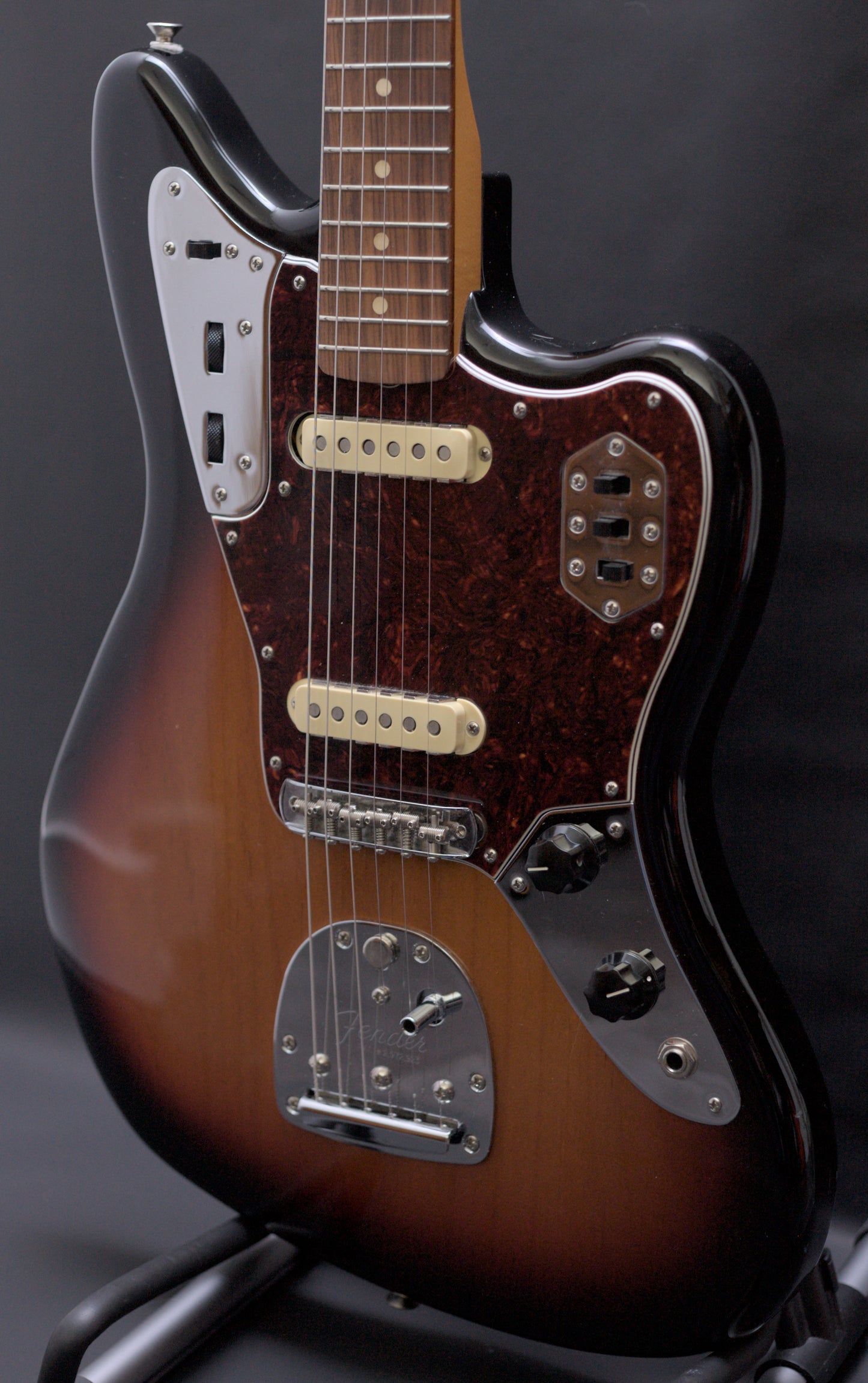 Fender Vintera '60s Jaguar 2021 - 3 Colour Sunburst