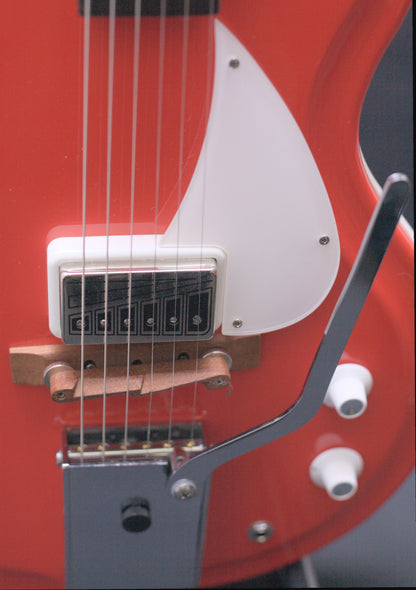 Supro Americana Series Belmont 1572 Vibrato  - Poppy Red with original 1960s case